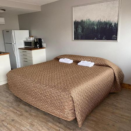 Caribou Lodge And Motel Soda Springs Buitenkant foto