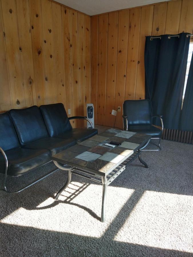 Caribou Lodge And Motel Soda Springs Buitenkant foto