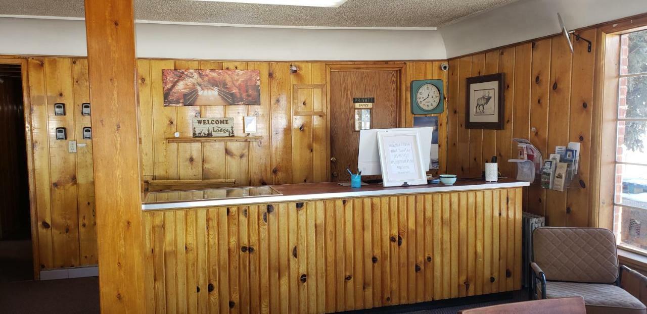 Caribou Lodge And Motel Soda Springs Buitenkant foto